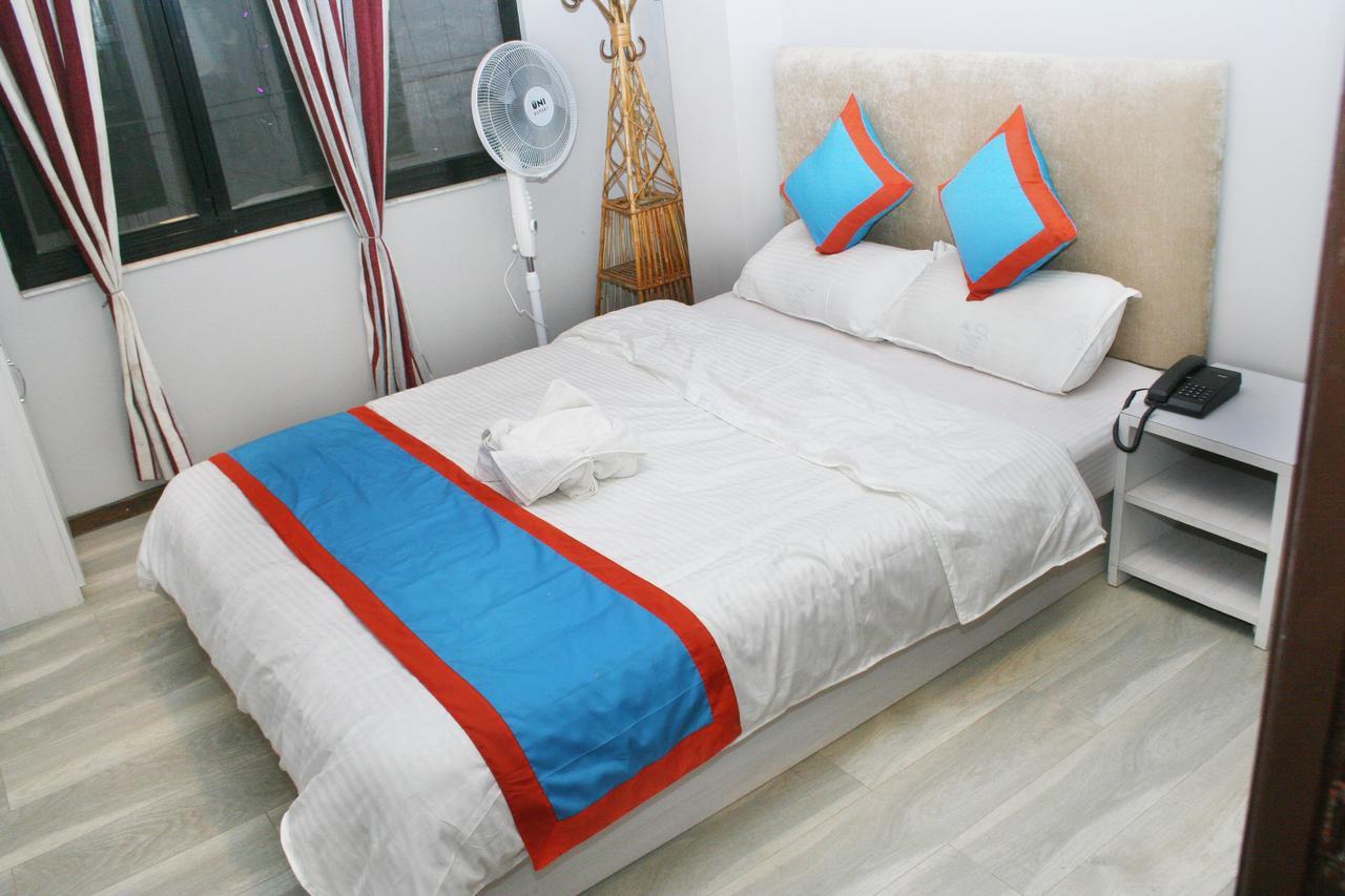 8848 Hostel Катманду Екстериор снимка