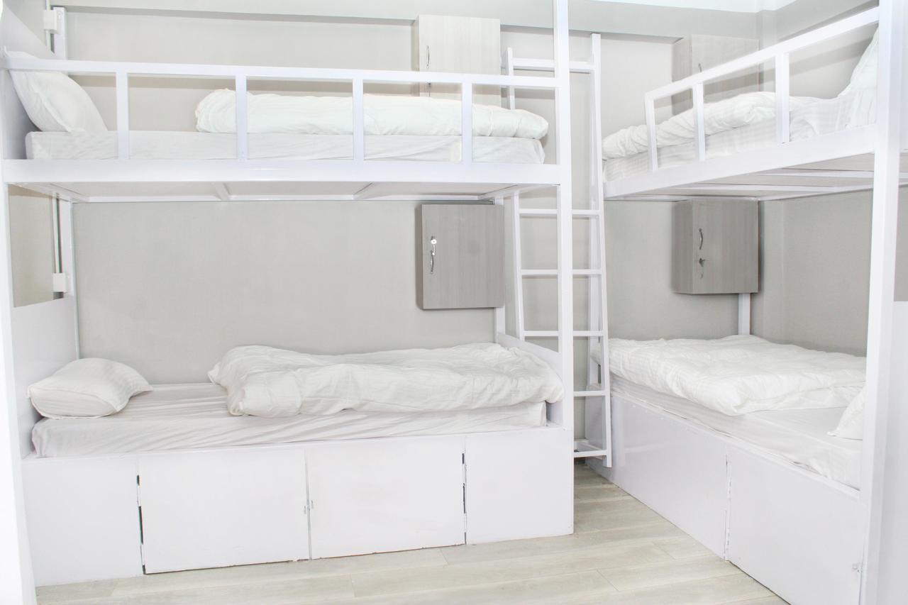 8848 Hostel Катманду Екстериор снимка