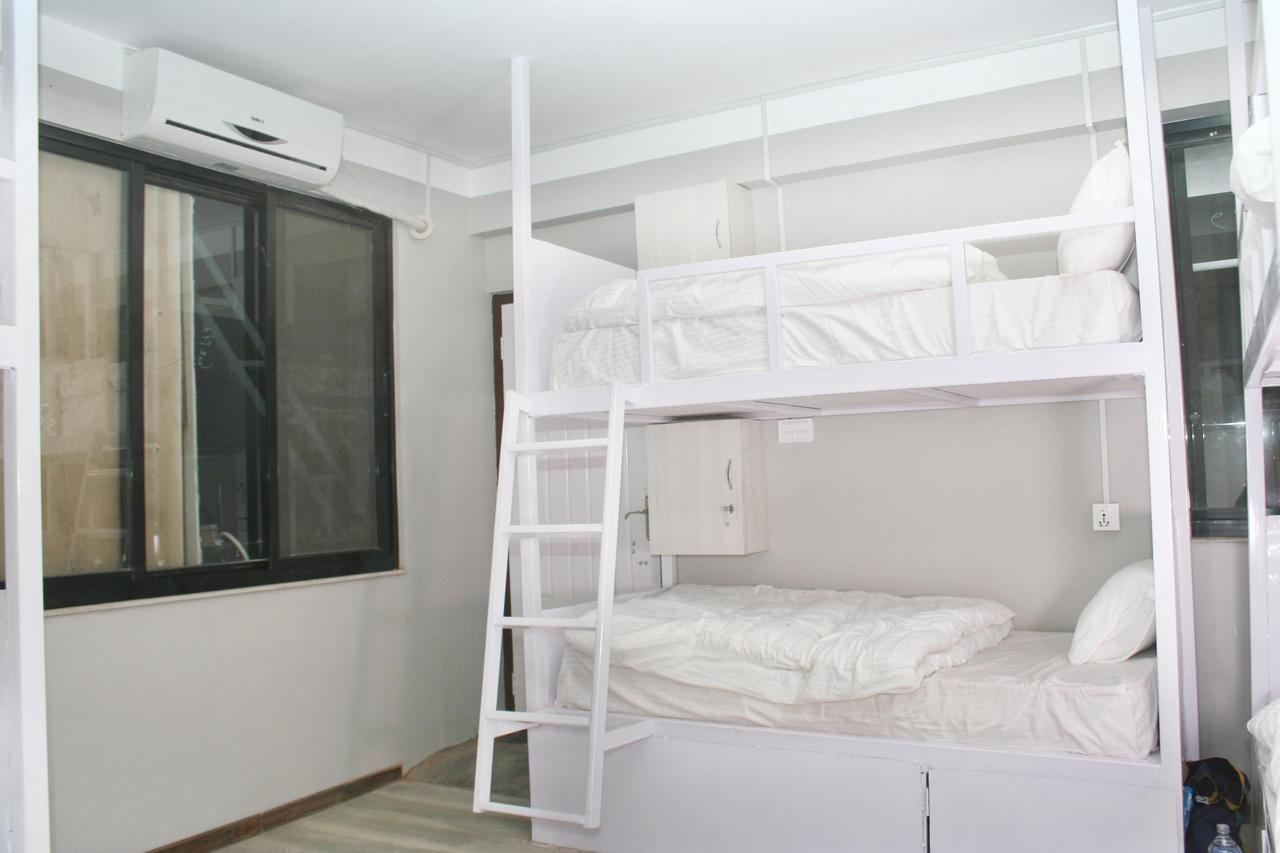8848 Hostel Катманду Екстериор снимка