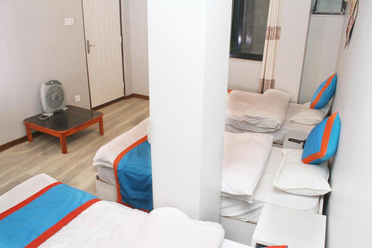 8848 Hostel Катманду Екстериор снимка