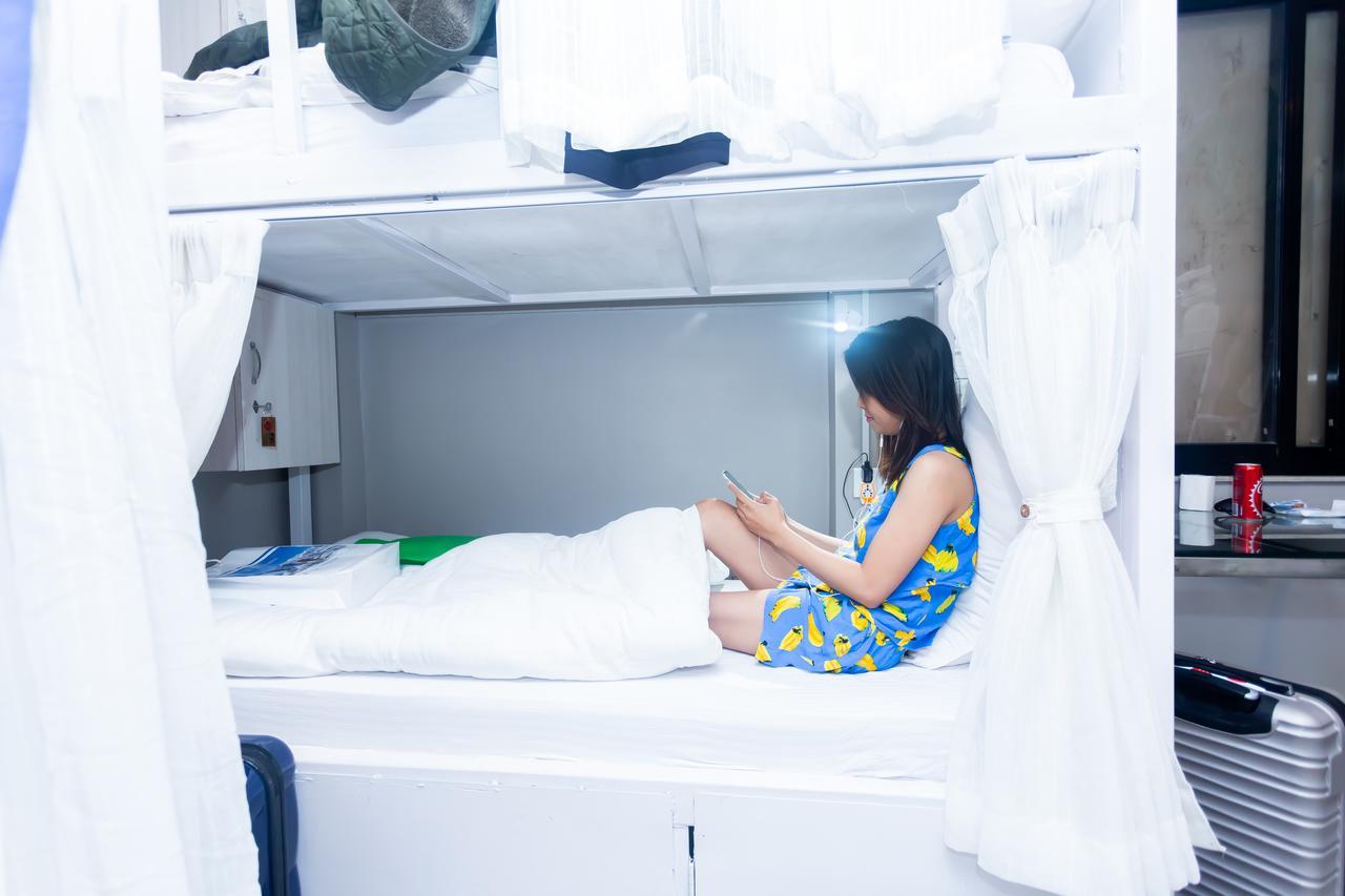 8848 Hostel Катманду Екстериор снимка