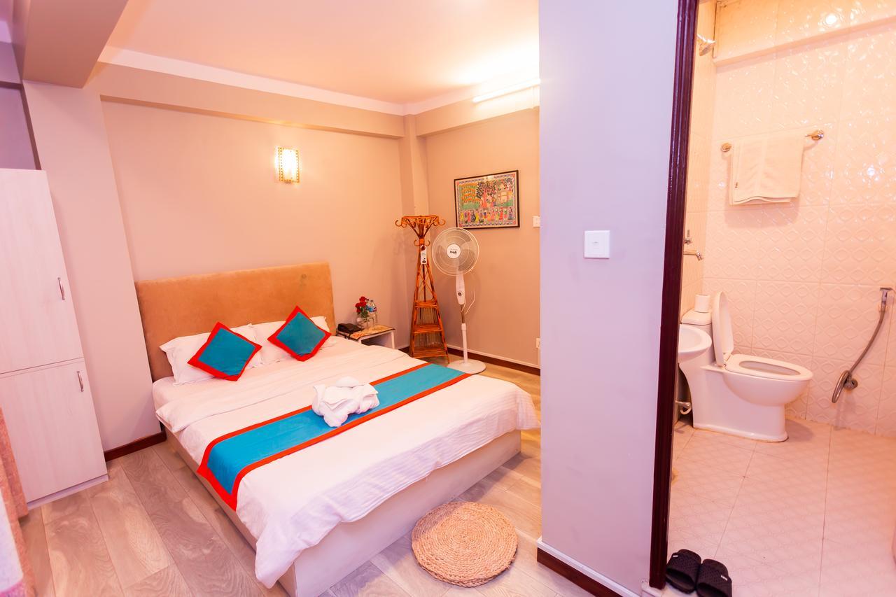 8848 Hostel Катманду Екстериор снимка